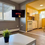 Sleeps 4 1 Bedroom 3 Beds With Parking Plus Wifi