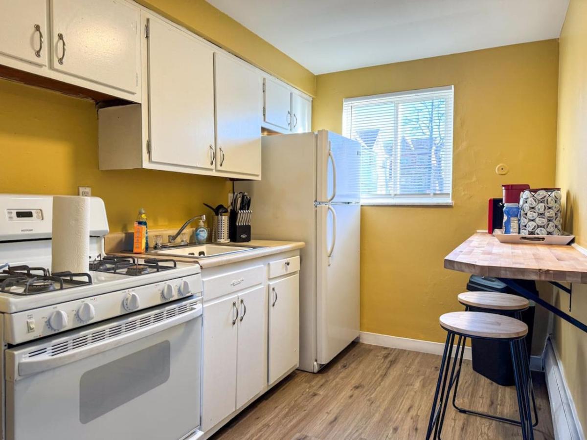 Sleeps 4 1 Bedroom 3 Beds With Parking Wifi * Pittsburgh