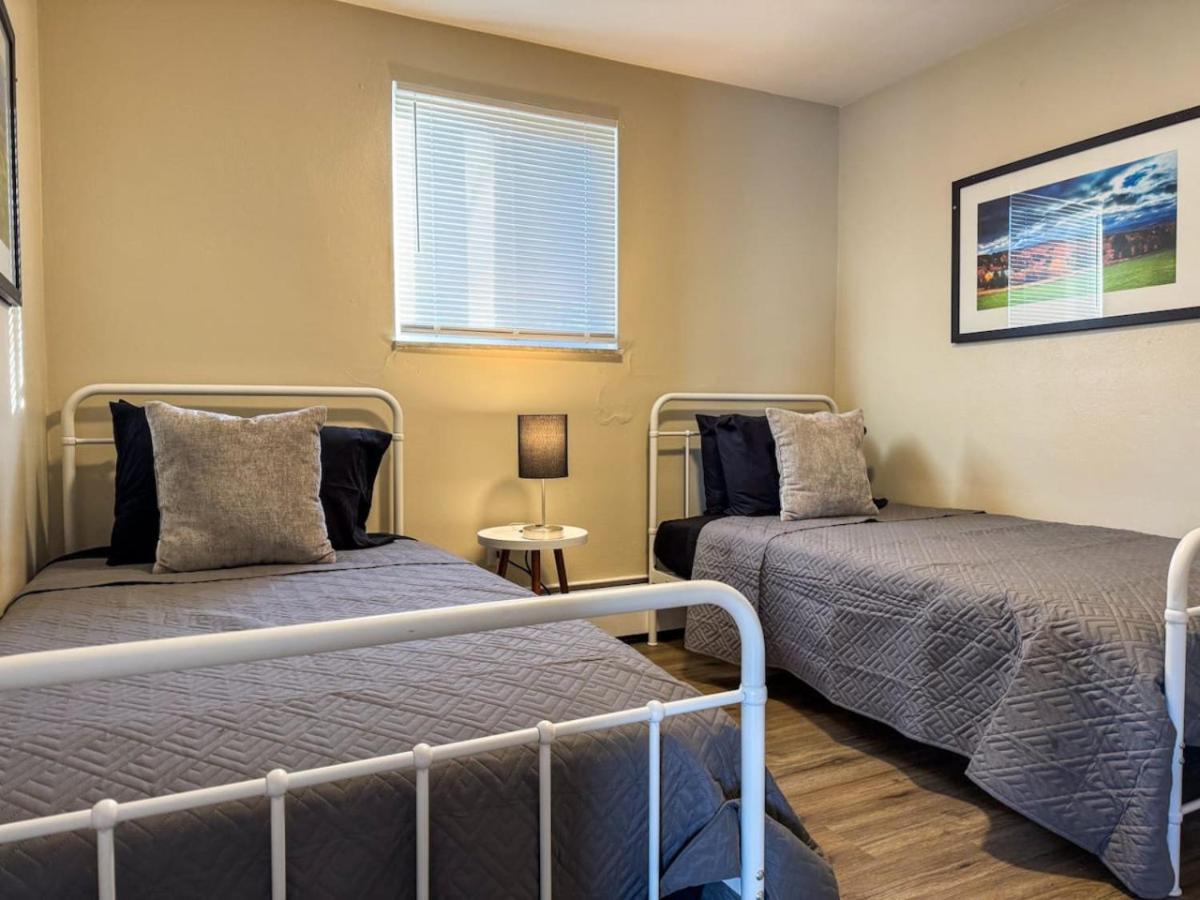 Sleeps 4 1 Bedroom 3 Beds With Parking Wifi